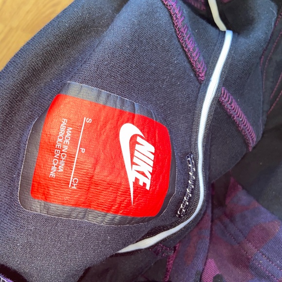 Nike Tech fleece hoodie - Picture 7 of 7